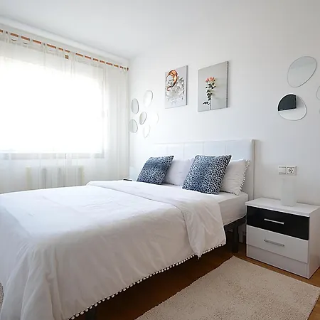 Centrico Apartamento En Villajuan
